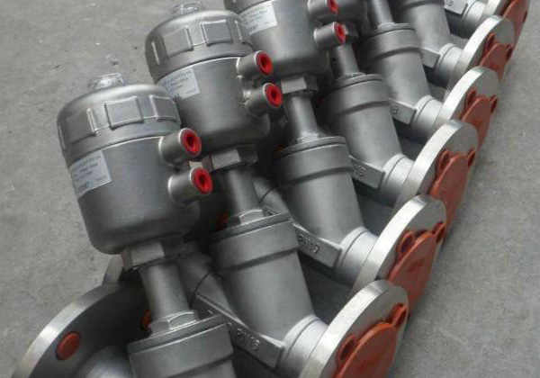 -活塞角座閥的工作原理及特點